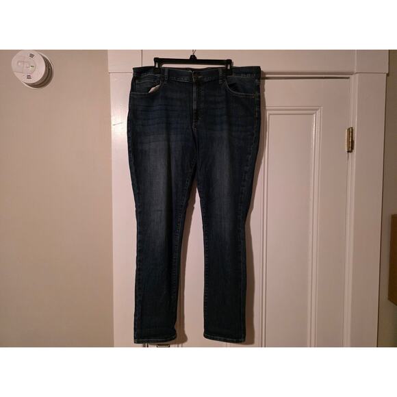 Eddie Bauer Denim - Eddie Bauer Women’s Jeans Size 38 x 30 Boyfriend Fit Dark Wash Denim Jeans